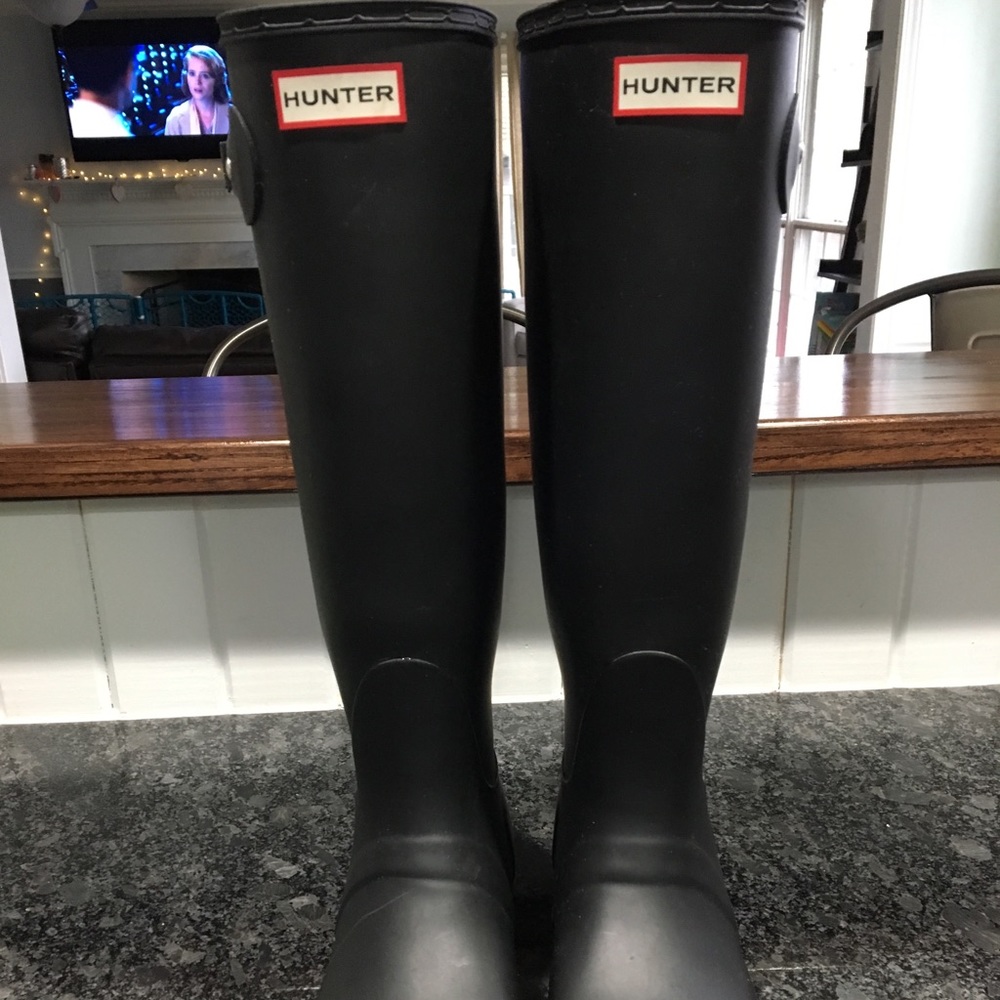 Original tall matte black hunter boots